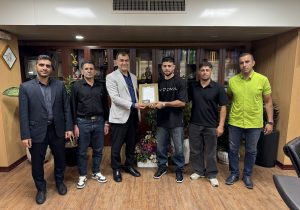 استخدام قهرمان کشتی جهان در بیمه البرز