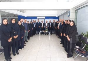 بازدید مدیرعامل بیمه رازی از شعبه لاهیجان