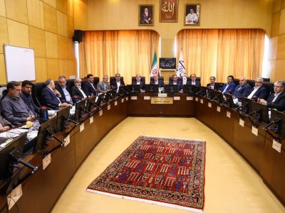 نشست امروز کمیسیون آموزش، تحقیقات و فناوری مجلس با حضور وزیر علوم برگزار شد و مسائل کلان آموزش عالی و وضعیت اعضای هیأت علمی در این جلسه مورد بررسی قرار گرفت.