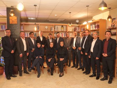 «کافه دانش» بانک اقتصادنوین؛ همافزایی تجربهها در بازاریابی پایانههای فروشگاهی