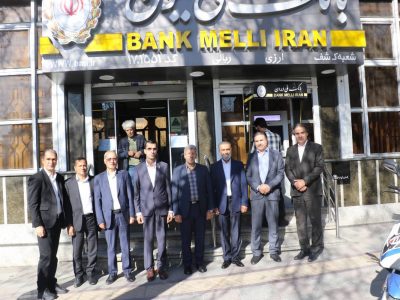 بازدید عضو هیات مدیره بانک ملی ایران از شعب