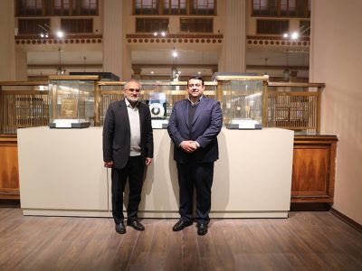 دیدار معاون رییس جمهور با سرپرست بانک ملی و بازدید از موزه بانک