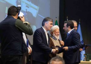 تجلیل از بانک توسعه تعاون در سی‌وپنجمین همایش بانکداری اسلامی