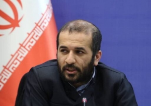 نماینده مردم سردشت، پیرانشهر و میرآباد در مجلس گفت: چرا باید بین کارمند رسمی و شرکتی که کار مشابه انجام می‌دهند، تفاوت فاحش در حقوق و امنیت شغلی وجود داشته باشد؟