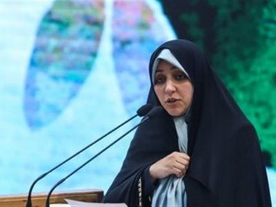 سه سطح گفتگو در تربیت فرزند شامل خودآگاهی، همدلی و نماز است