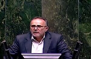 وام‌های مسکن و ازدواج به رویای دور دست تبدیل شده‌ است/ ابر بدهکاران بانکی در حاشیه امن بدون هیچ دغدغه‌ای اقتصاد کشور را نابود می‌کند/ ترمیم حقوق‌ها در دستور کار دولت قرار بگیرد