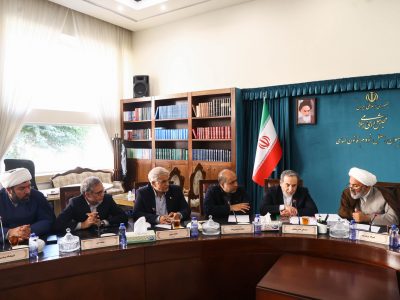 وضعیت جزایر سه‌گانه با حضور وزیر خارجه بررسی شد/ پایان شطنت‌ها با ارائه اسناد و مدارک رسمی در مجامع بین‌الملل