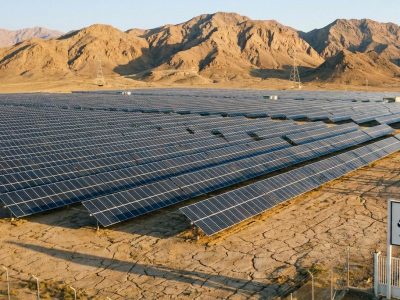 آغاز پروژه ۳۰۰ مگاواتی نیروگاه خورشیدی «رازی اصفهان»؛