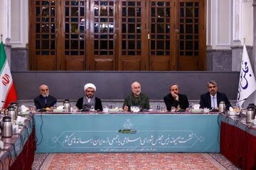 ماموریت قالیباف به مرکز رسانه مجلس و تقاضا از رسانهها چه بود؟