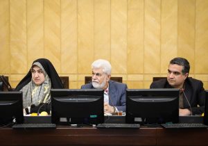 مرگ ۱۴ نفر در کشور همزمان با بررسی دو ساعته قانون هوای پاک/ ۴۰ میلیون استعلام معاینه فنی در تهران فاقد اعتبار است/ ارسال پرونده استنکاف دستگاهها از اجرای قانون هوای پاک به صحن علنی