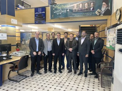 استمرار شریان نقدینگی در قلب صنعت قم/ پرداخت تسهیلات به واحدهای تولیدی در ایام جنگ