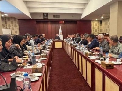 تحول در بیمه ایران با تکیه بر شبکه نمایندگی/بنده نماینده محور هستم