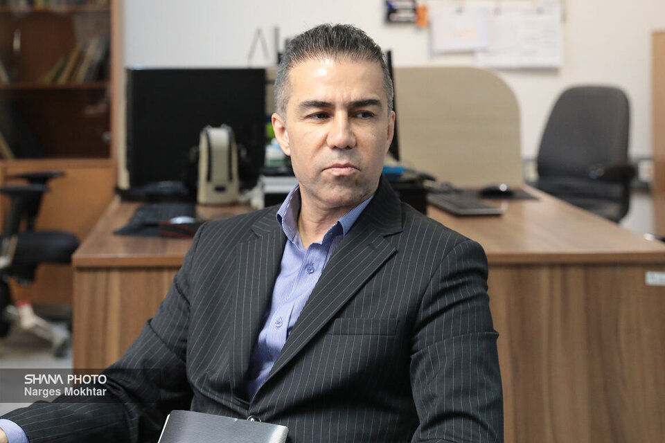 منابع انسانی پشتیبان زنجیره تولید نفت است منابع انسانی پشتیبان زنجیره تولید نفت است
